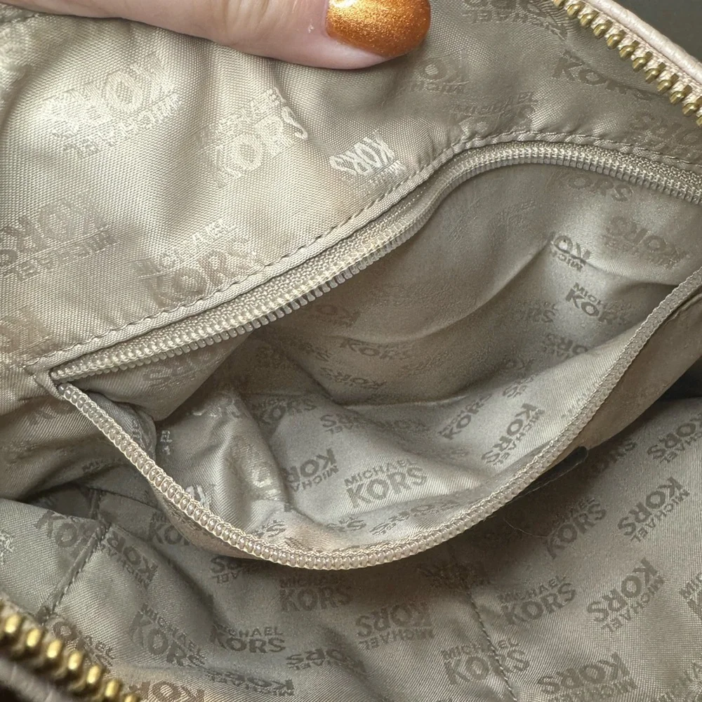 Michael Kors Women’s Tan pebbled leather hobo